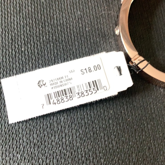 Guess Rose Gold Bracelet with Crystals NWT - Picture 6 of 13